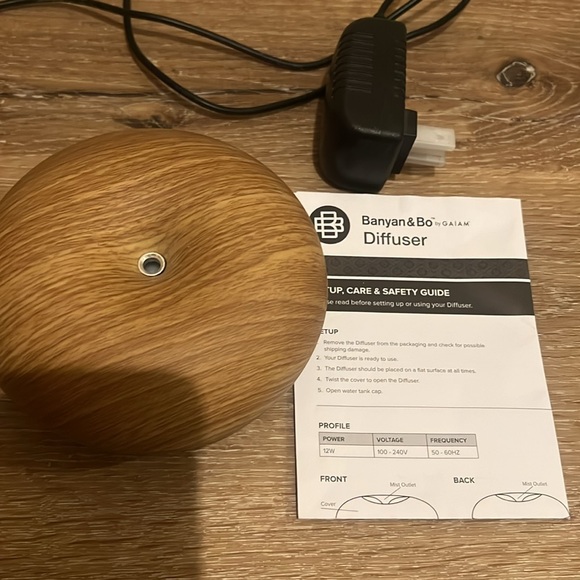 Essential Oil Diffuser - Picture 4 of 9